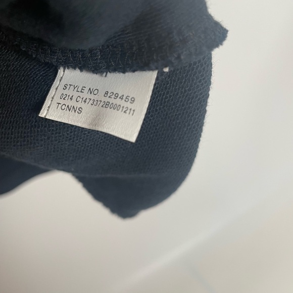 Puma Hooded Assymeyrical heavy Zip Black Jacket Women’s Activewear L - Picture 6 of 8